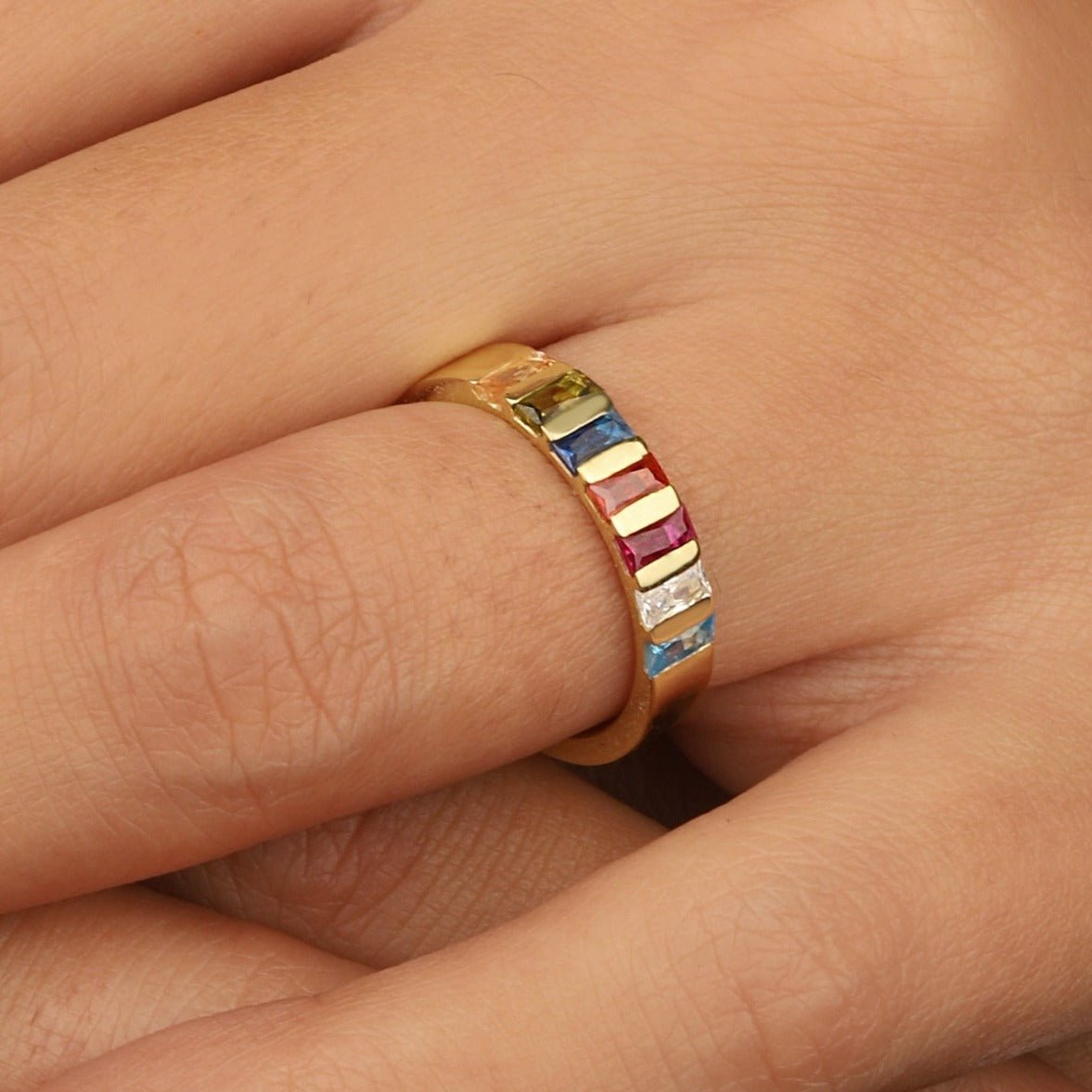 CUSTOM BIRTHSTONE FAMILY ELEGANT RING