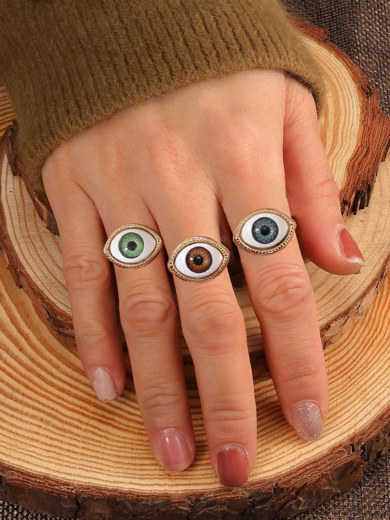 Big eyes ring