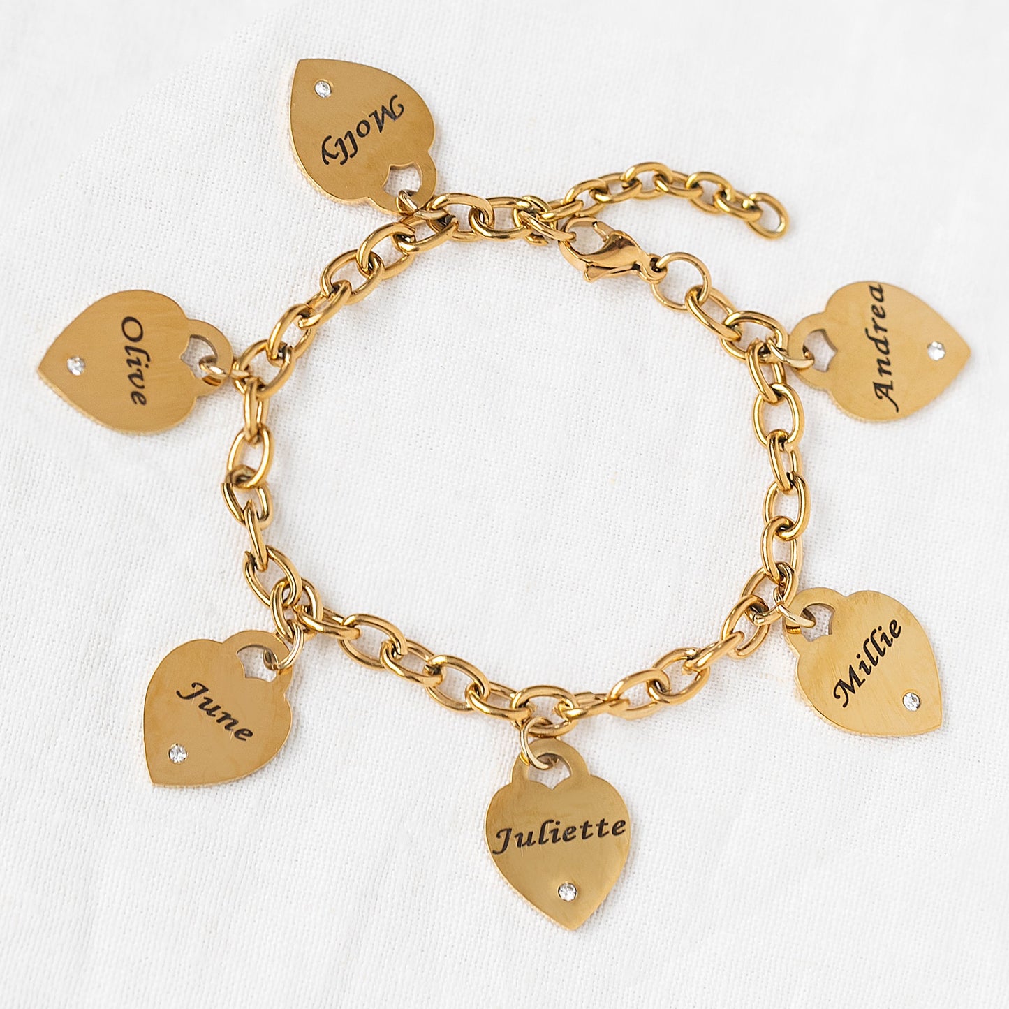 Link Bracelet with Heart Charms in 18K Gold Plating