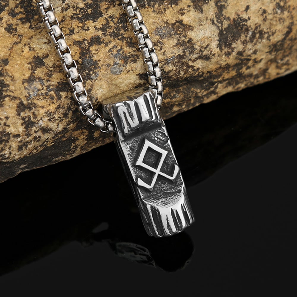 VIKING STRENGTH NECKLACE