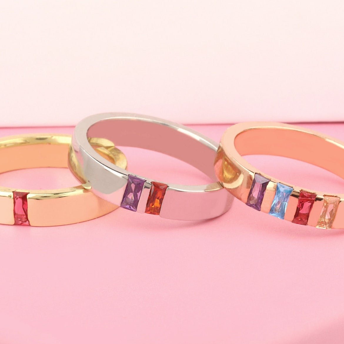 CUSTOM BIRTHSTONE FAMILY ELEGANT RING