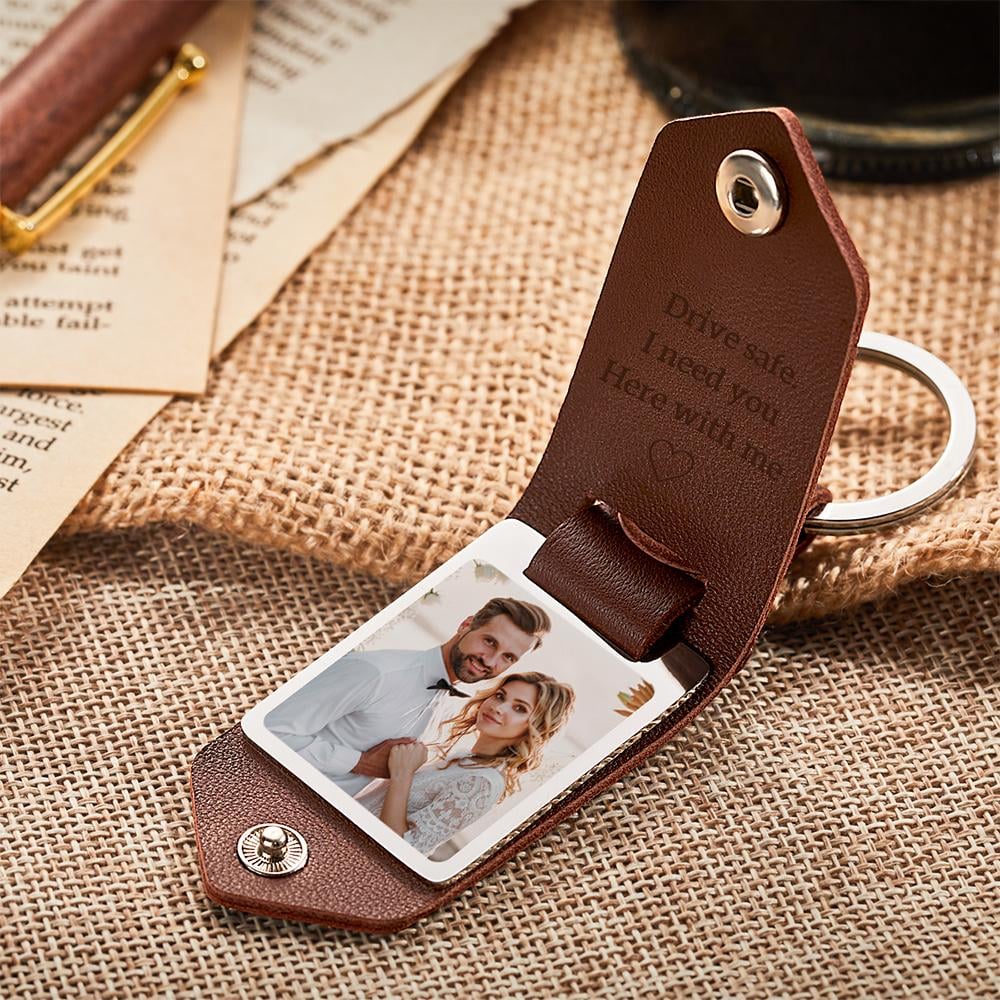 🔥HOT SALE✨Gift to Husband-Customized Leather Photo Text Keychain