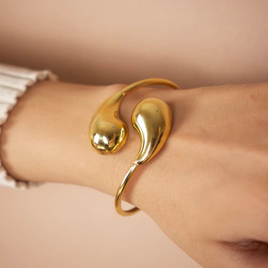Gold Tear Drop Bracelet